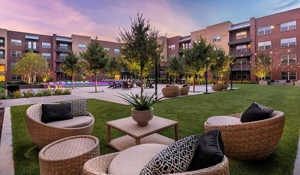 Purva Aerocity Lawn Area